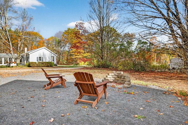 42 Trotting Park Road, Farmington, NH 03835