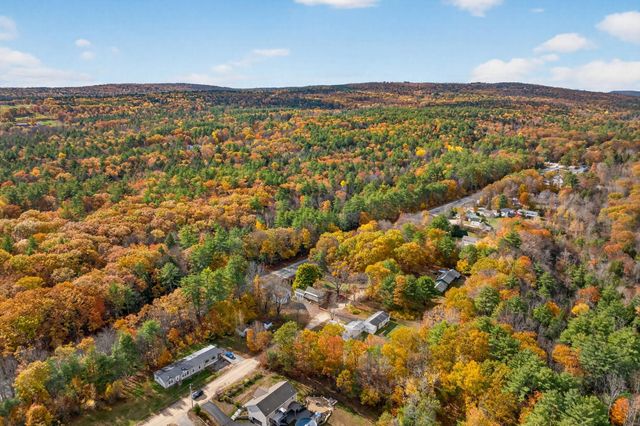 42 Trotting Park Road, Farmington, NH 03835