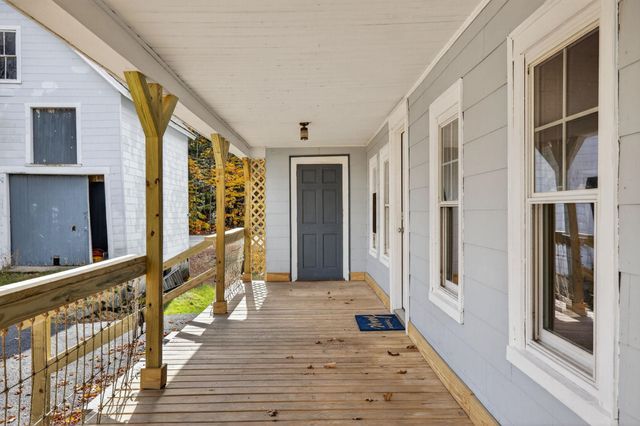 42 Trotting Park Road, Farmington, NH 03835