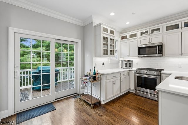 10 Central Ave C, Caldwell Boro Twp., NJ 07006