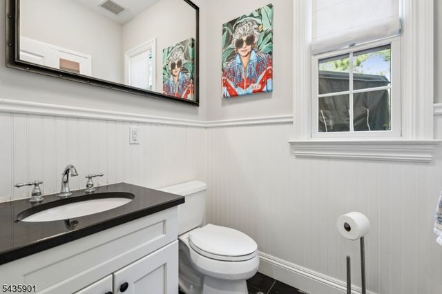 10 Central Ave C, Caldwell Boro Twp., NJ 07006