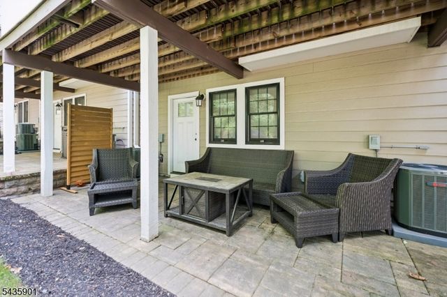 10 Central Ave C, Caldwell Boro Twp., NJ 07006