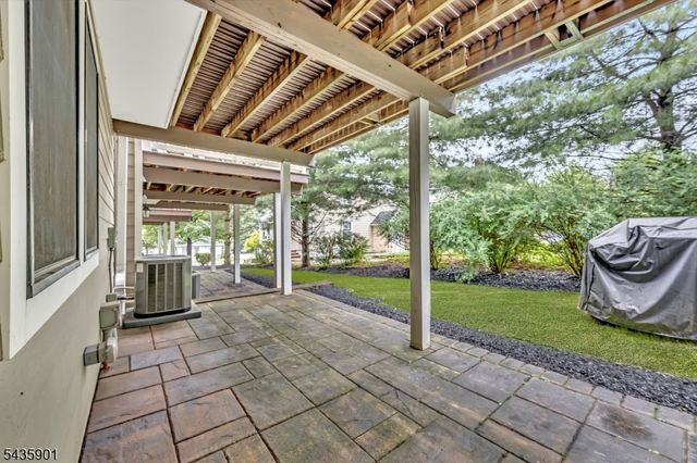 10 Central Ave C, Caldwell Boro Twp., NJ 07006