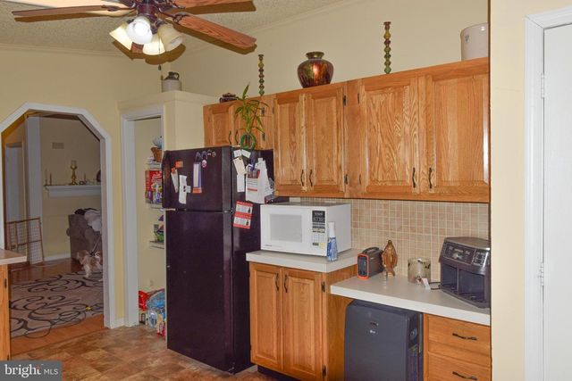 802 W BRIDGE ST, Parkesburg, PA 19365