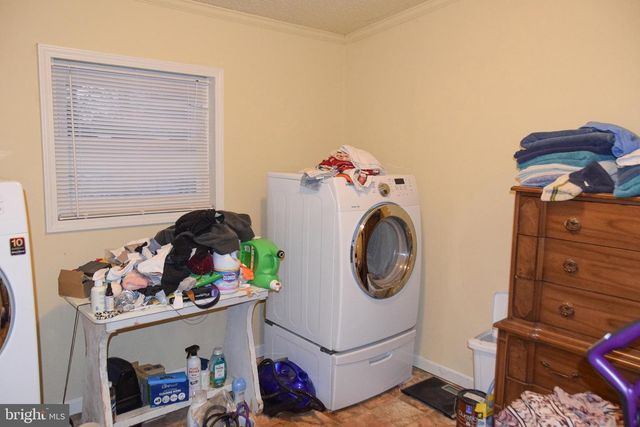 802 W BRIDGE ST, Parkesburg, PA 19365