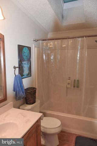 802 W BRIDGE ST, Parkesburg, PA 19365