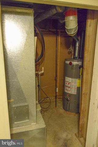 802 W BRIDGE ST, Parkesburg, PA 19365