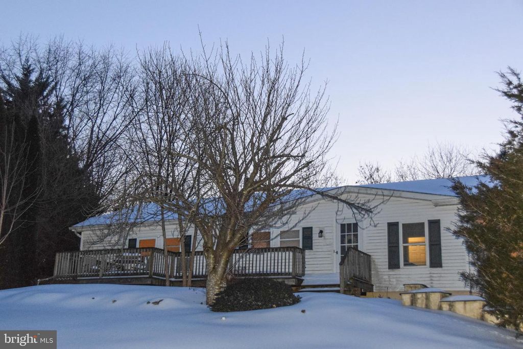 802 W BRIDGE ST, Parkesburg, PA 19365