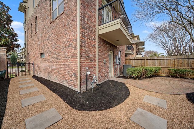 8002 Stoneyway Drive, Houston, TX 77040