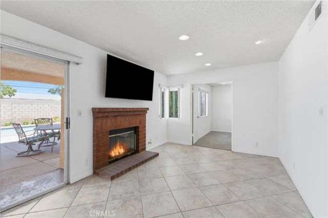 1090 W Huff Street, Rialto, CA 92376