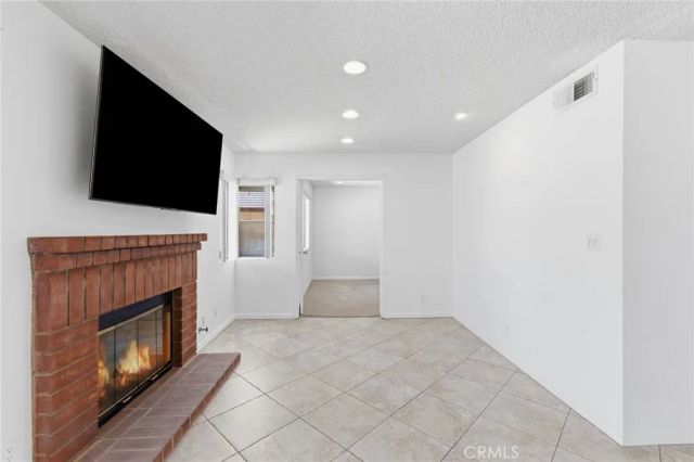 1090 W Huff Street, Rialto, CA 92376