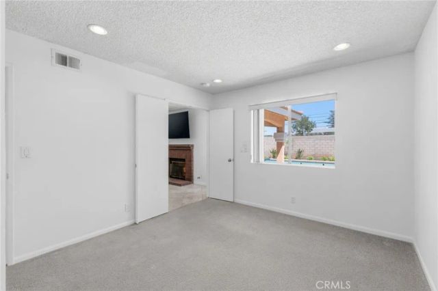 1090 W Huff Street, Rialto, CA 92376