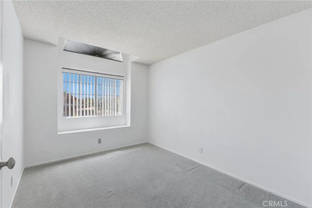 1090 W Huff Street, Rialto, CA 92376