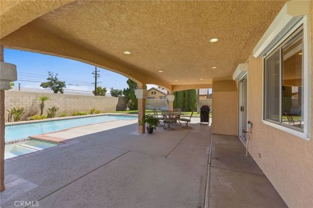 1090 W Huff Street, Rialto, CA 92376