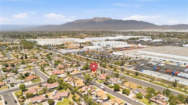 1090 W Huff Street, Rialto, CA 92376