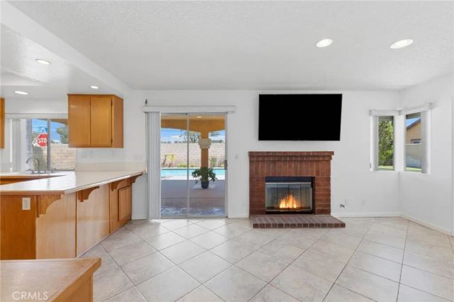 1090 W Huff Street, Rialto, CA 92376