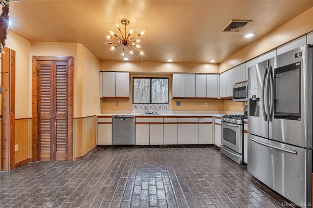 1845 Jacob Road, Cortlandt Manor, NY 10567