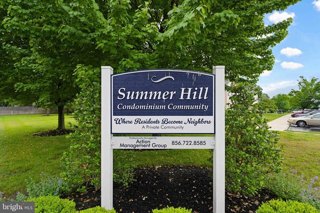 68 FOXGLOVE DR, Delran, NJ 08075