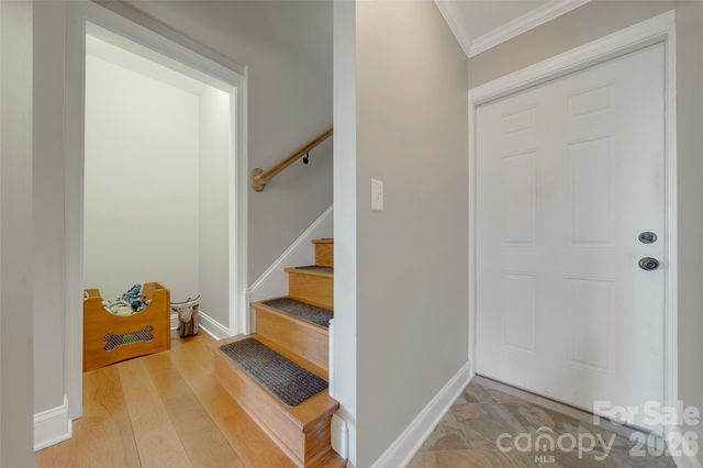 300 Roberts Drive, Hendersonville, NC 28739