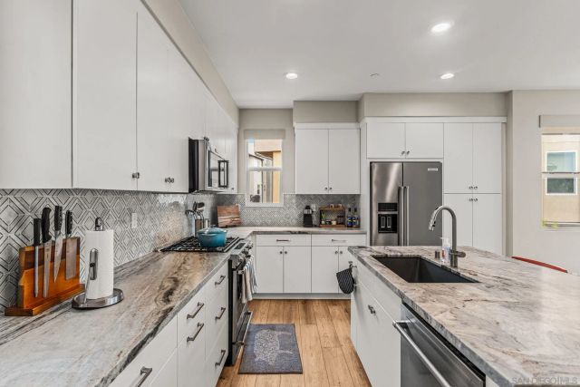 10519 Coupland, San Diego, CA 92126