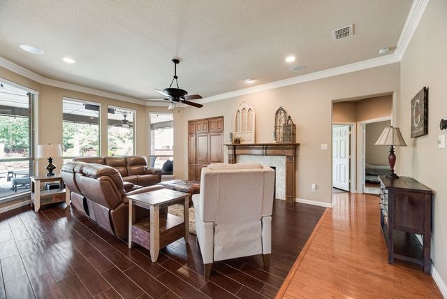 2631 Lakebend Drive, Grand Prairie, TX 75054