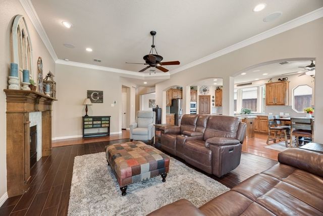 2631 Lakebend Drive, Grand Prairie, TX 75054