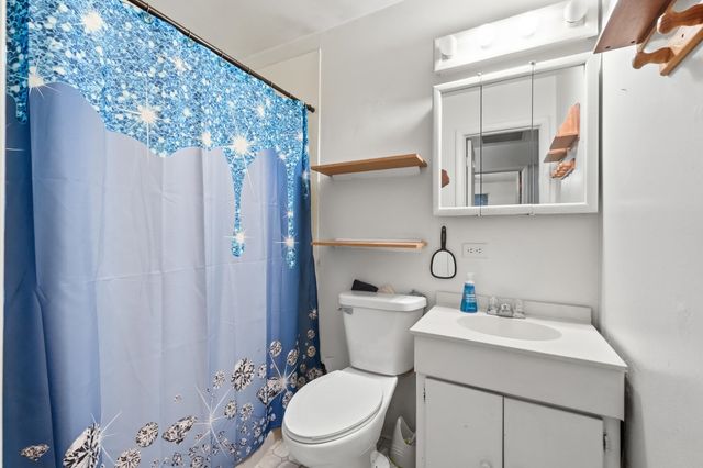 706 Carlin Drive, Angola, IN 46703