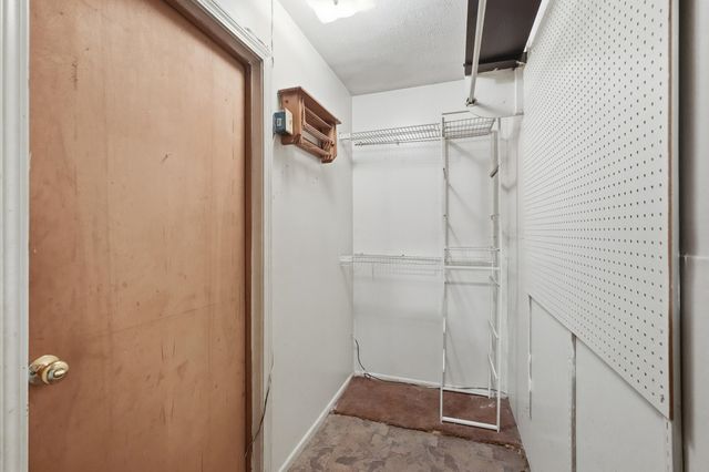 706 Carlin Drive, Angola, IN 46703