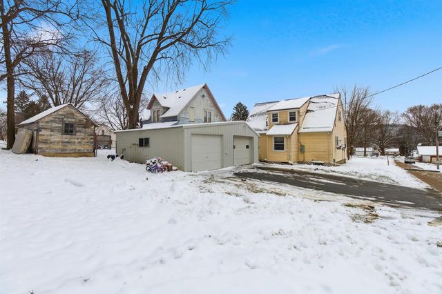 116 E Highland Street, La Farge, WI 54639