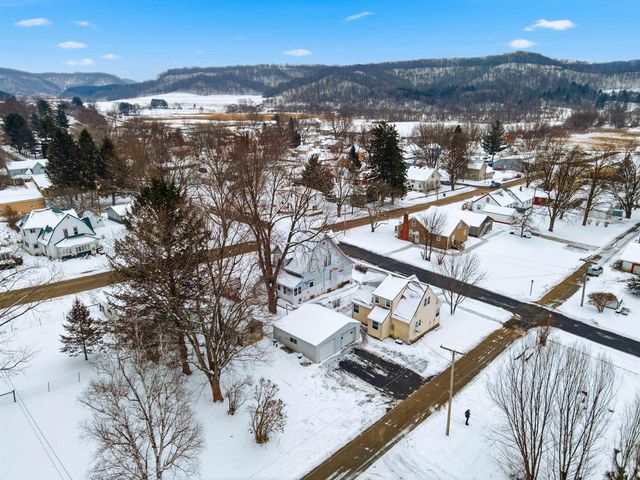 116 E Highland Street, La Farge, WI 54639