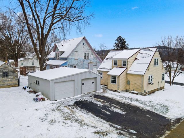 116 E Highland Street, La Farge, WI 54639