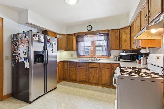 116 E Highland Street, La Farge, WI 54639