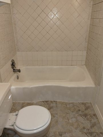 552 Ella Avenue, Dallas, TX 75217