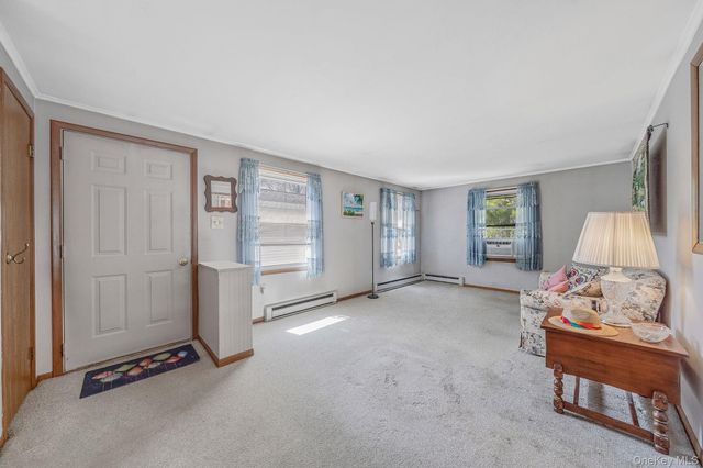 191 Village Circle W, Manorville, NY 11949