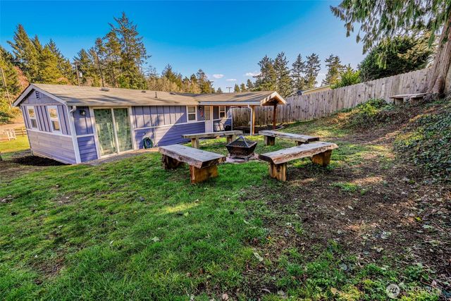 2803 S Woodhill Court, Westport, WA 98595