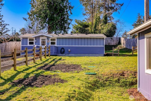 2803 S Woodhill Court, Westport, WA 98595