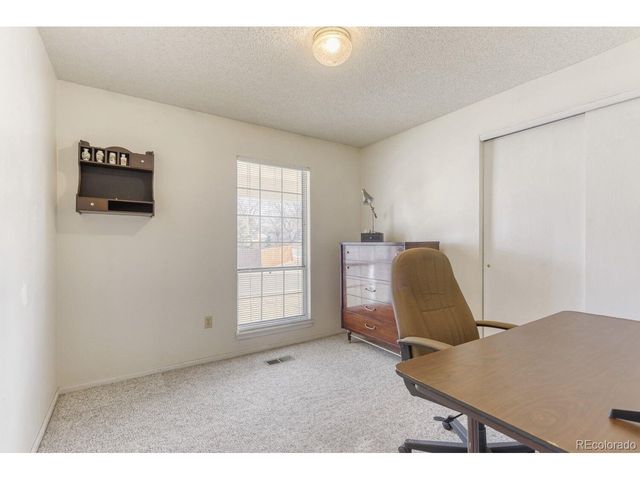 7885 S Logan St, Littleton, CO 80122