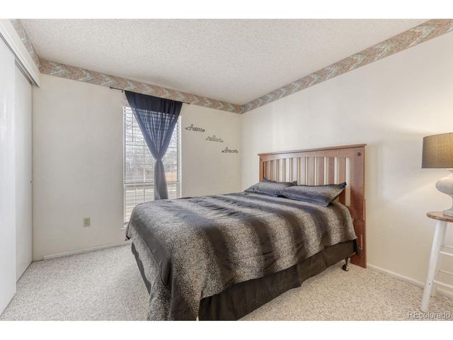 7885 S Logan St, Littleton, CO 80122