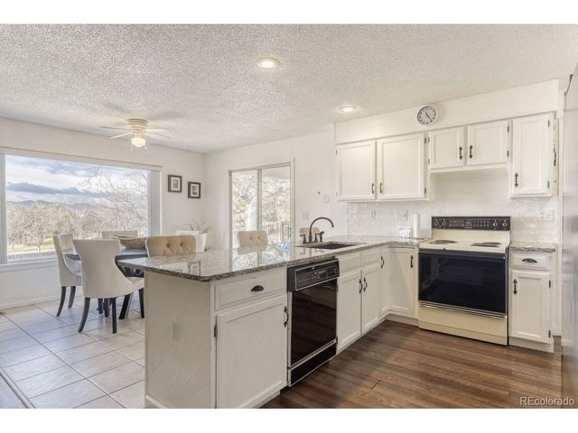 7885 S Logan St, Littleton, CO 80122