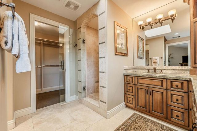 133 Juan Circle, Palm Desert, CA 92260