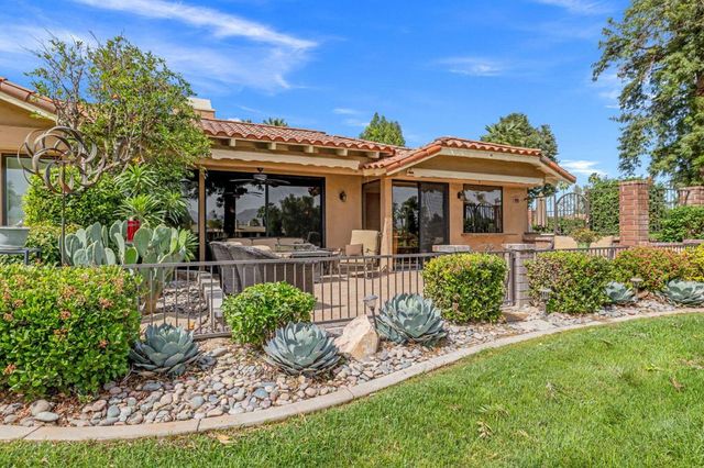 133 Juan Circle, Palm Desert, CA 92260