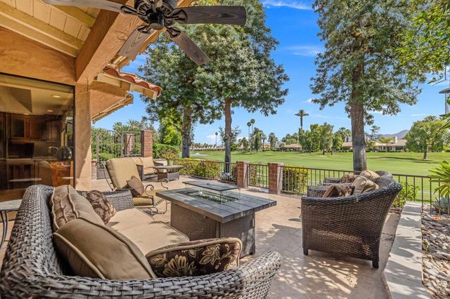 133 Juan Circle, Palm Desert, CA 92260