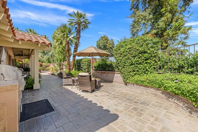 133 Juan Circle, Palm Desert, CA 92260
