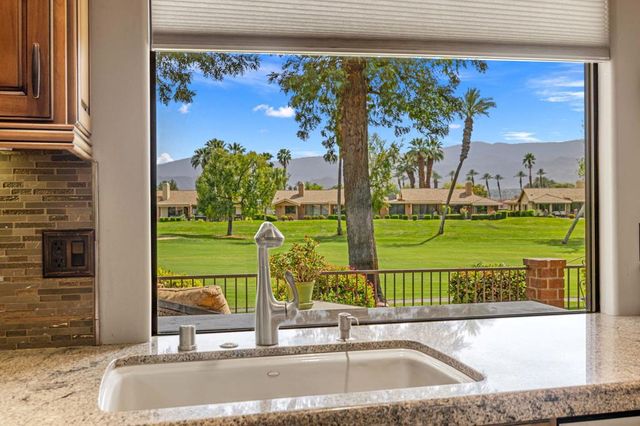 133 Juan Circle, Palm Desert, CA 92260