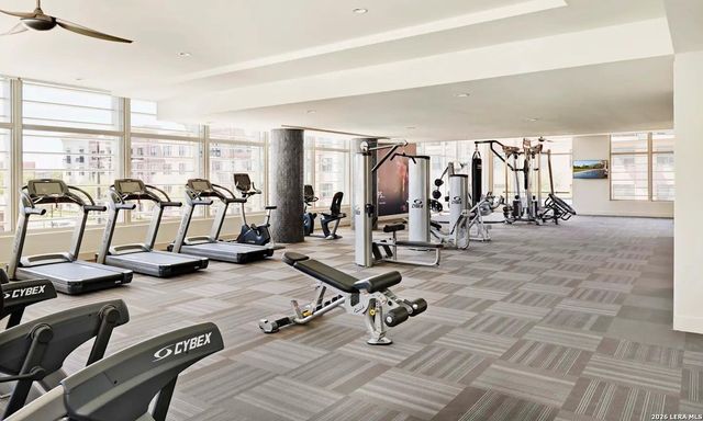 2727 Travis St Apt 760, Houston, TX 77006