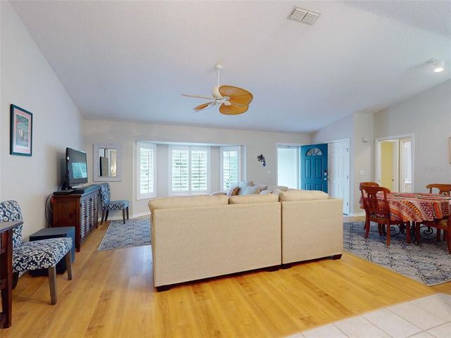 808 E 19TH AVENUE, New Smyrna Beach, FL 32169
