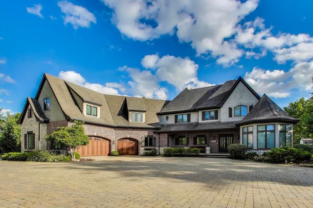 23W711 Hobson Road, Naperville, IL 60540