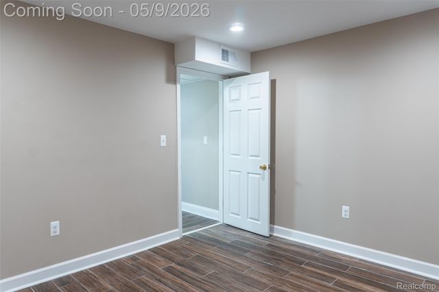 5018 Harbor Oak Drive, Waterford Charter Township, MI 48329