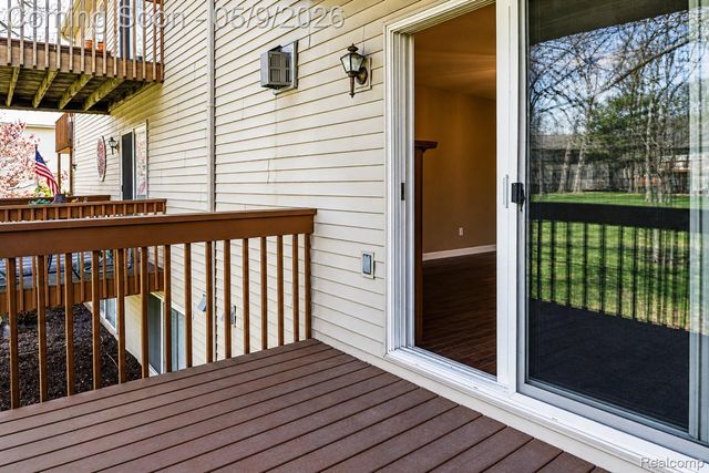 5018 Harbor Oak Drive, Waterford Charter Township, MI 48329