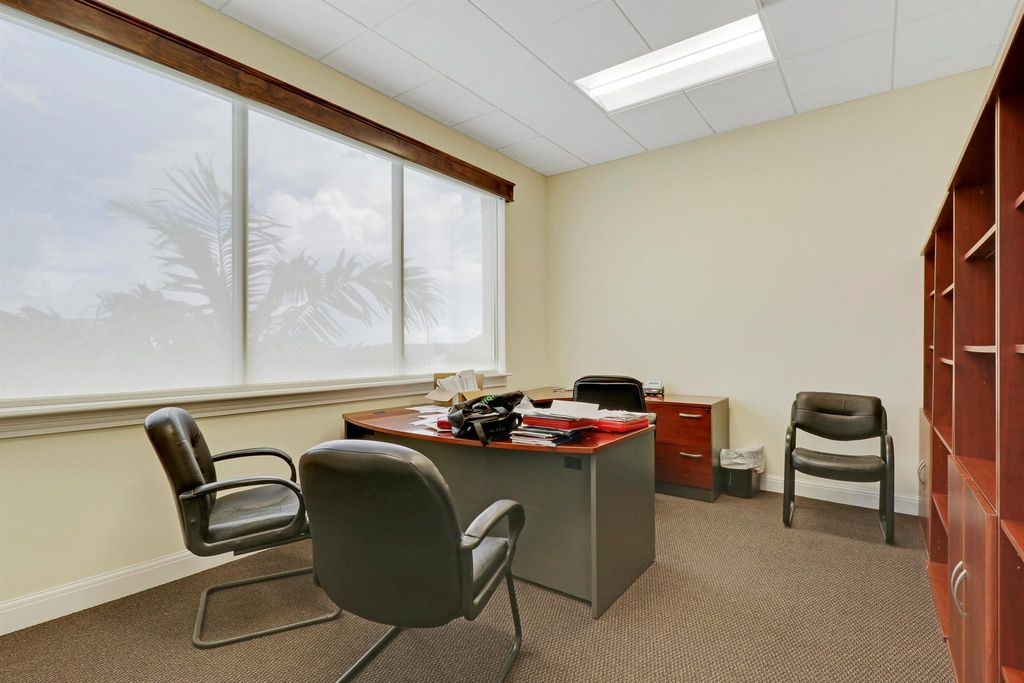 Image 16 of property listing at 6751 N Federal Hwy Highway 401, 402 , 403, Boca Raton, FL 33487